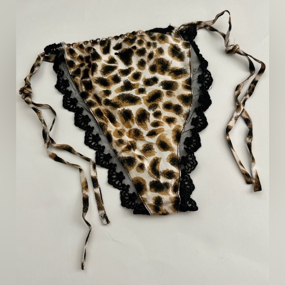 Vintage 100% Silkscreen Leopard Print Lace Trim Thong panty - Picture 1 of 9